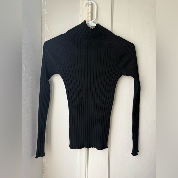 Charly Jumper - Picture 2 of 5